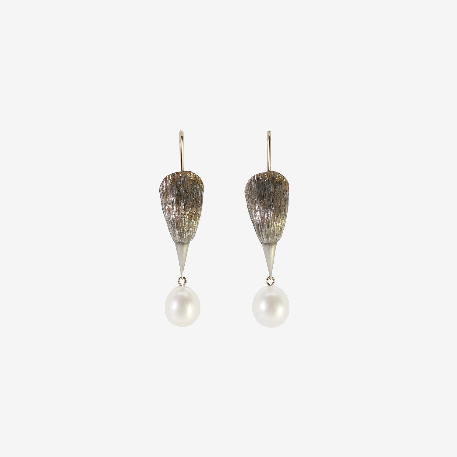 GABRIELLA KISS STERLING SILVER BIRD HEAD EARRINGS WITH WHITE PEARL EGGS