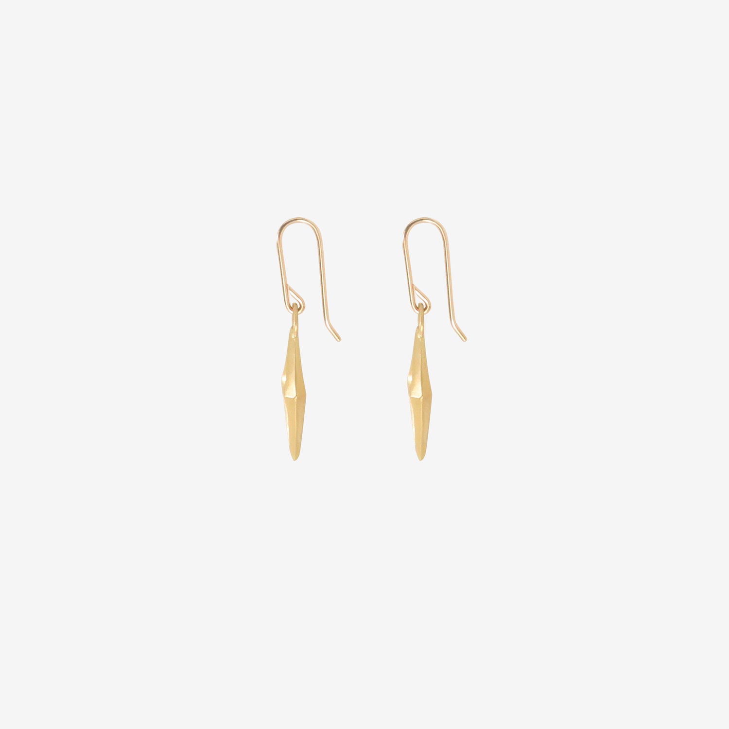 GABRIELLA KISS 18K SMALL CHISELED OPEN LINK EARRINGS
