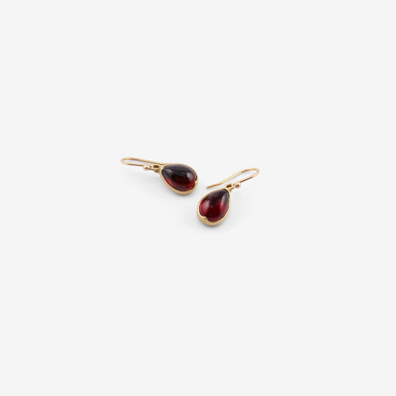 GABRIELLA KISS 18K & SMALL PEAR-SHAPED GARNET EARRINGS
