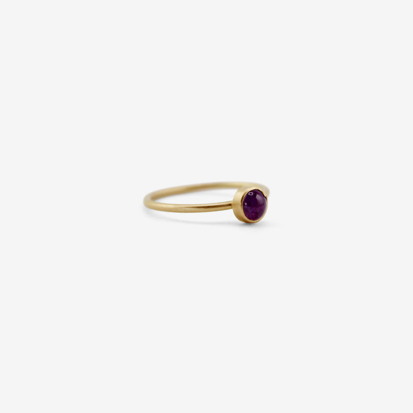 GABRIELLA KISS 18K & SMALL ROUND CABOCHON PINK SAPPHIRE RING, .61CT