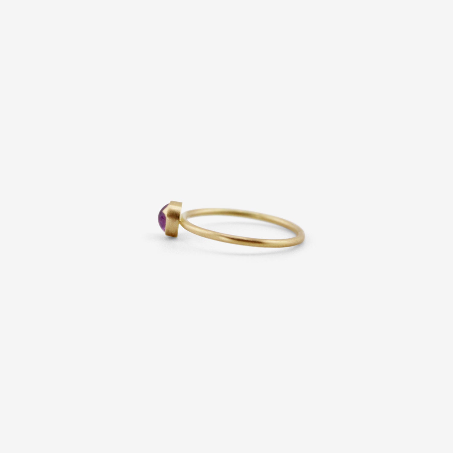 GABRIELLA KISS 18K & SMALL ROUND CABOCHON PINK SAPPHIRE RING, .61CT