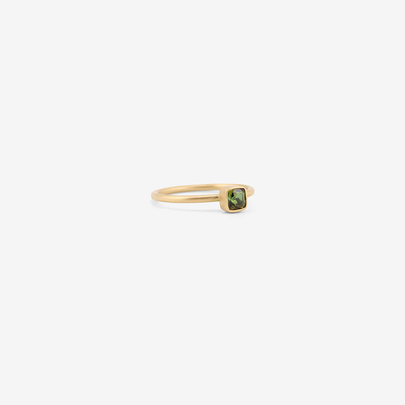 GABRIELLA KISS 18K & TINY SQUARE GREEN TOURMALINE RING, .31CT