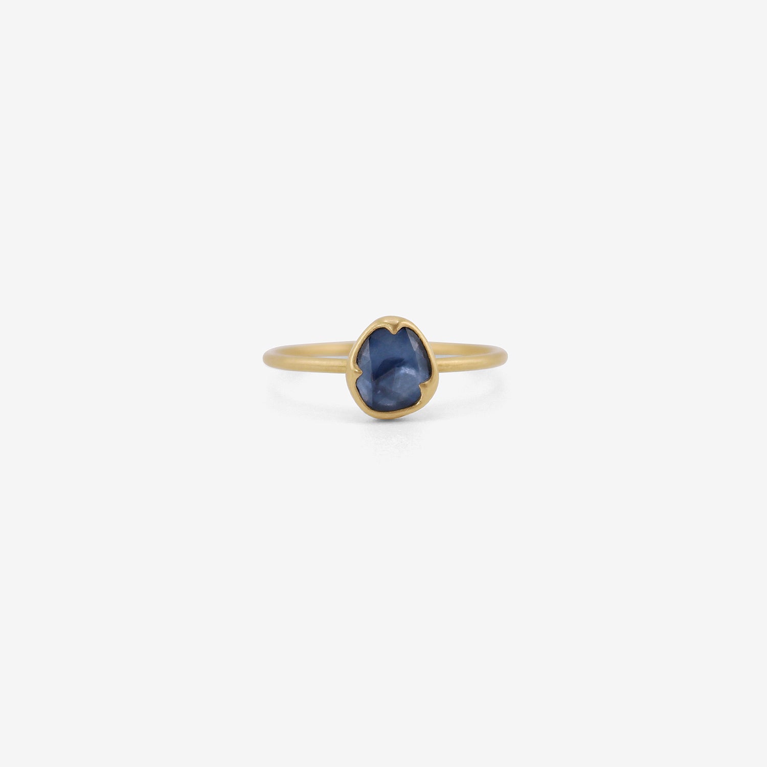 GABRIELLA KISS 18K & WONKY ROSE-CUT BLUE SAPPHIRE RING, 1.18CT