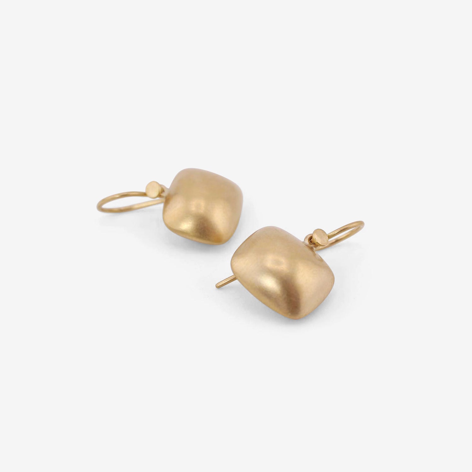 LOLA BROOKS 18K CUSHION-SHAPED PILLOW DROP EARRINGS
