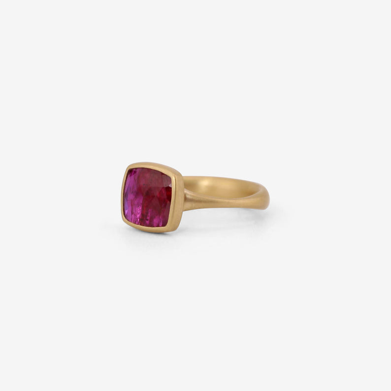 LOLA BROOKS 18K & CUSHION-SHAPED ROSE-CUT MOZAMBIQUE RUBY RING, 2.52CT