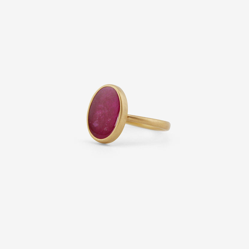 LOLA BROOKS 18K & OVAL RUBY LENS RING, 2.04CT
