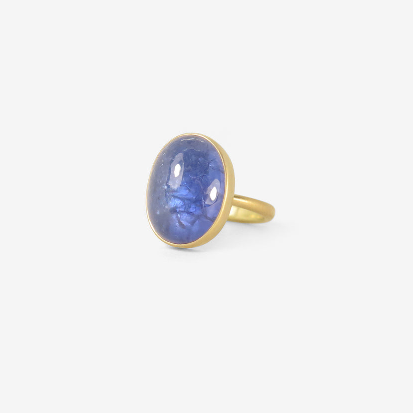 LOLA BROOKS 18K & OVAL TANZANITE RING, 12.34CT