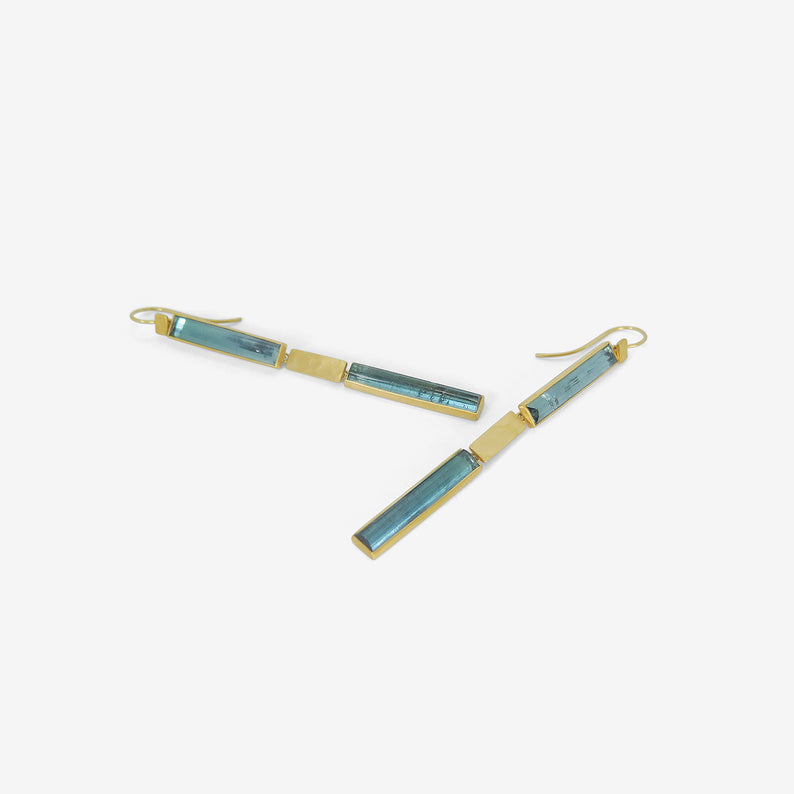 LOLA BROOKS 22K & RECTANGULAR BLUE TOURMALINE KLIMT STREAMER EARRINGS, 16.07CT