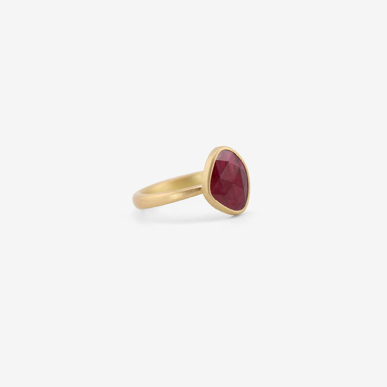 LOLA BROOKS 18K & ROSE-CUT MOZAMBIQUE RUBY PEBBLE RING, 2.23CT