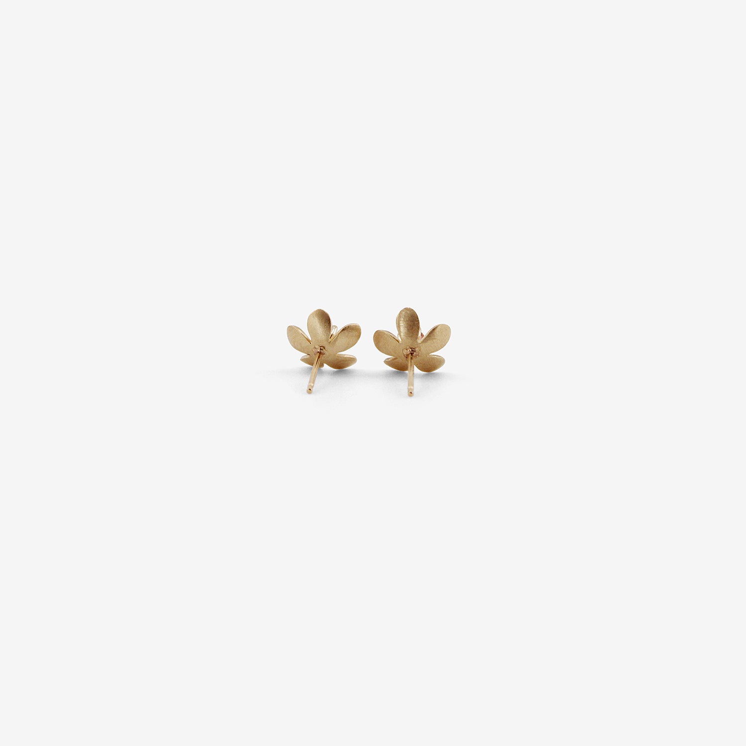 NICOLE LANDAW 14K BOLD FLOWER STUDS WITH PINK TOURMALINE CENTERS