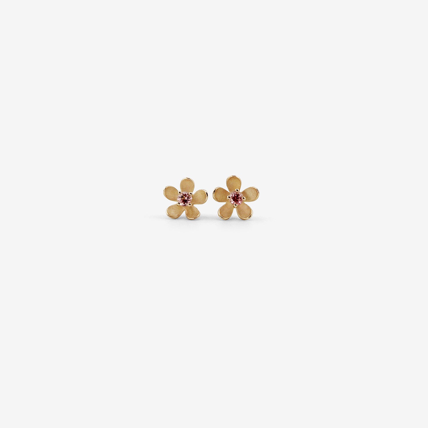 NICOLE LANDAW 14K BOLD FLOWER STUDS WITH PINK TOURMALINE CENTERS