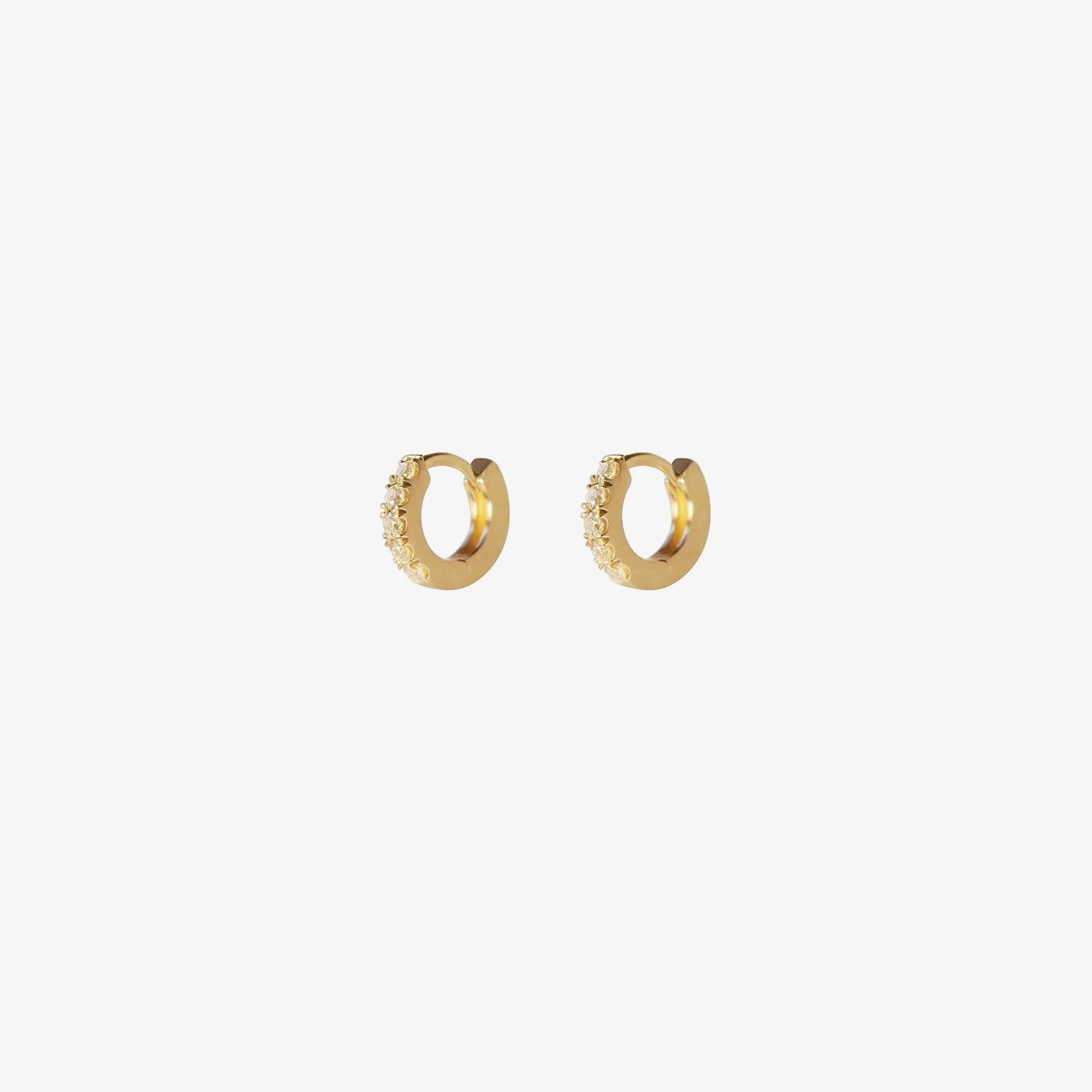 NICOLE LANDAW 14K & DIAMOND PAVÉ SMALL HUGGIE HOOPS