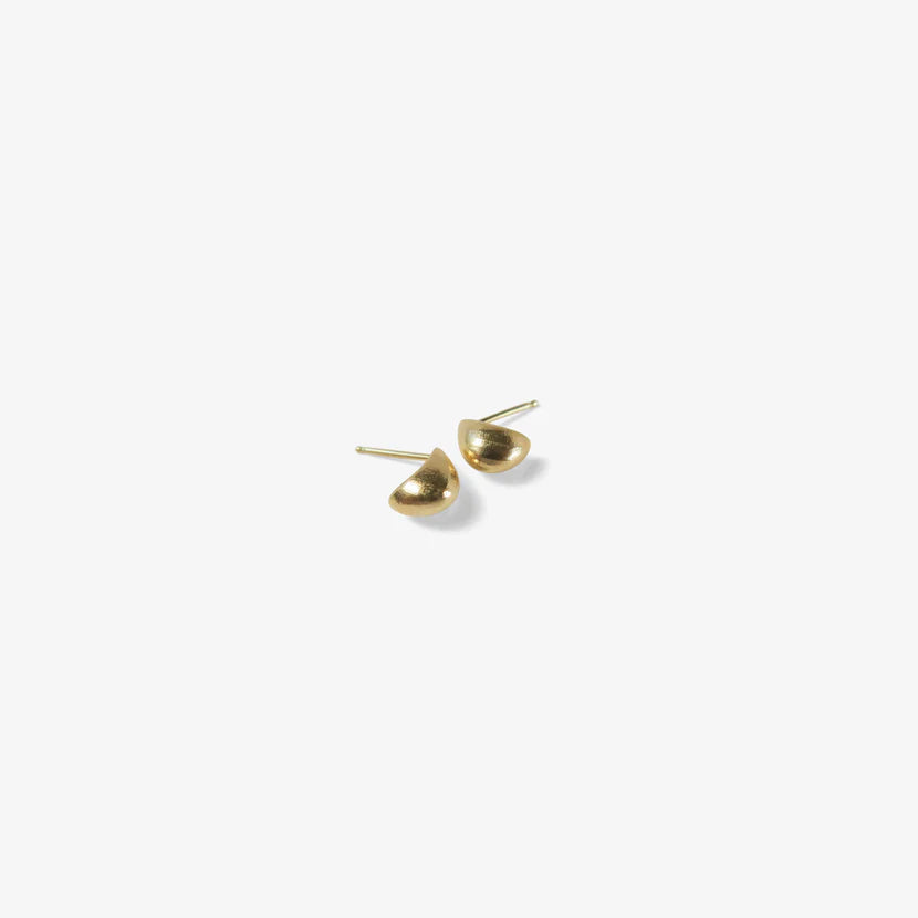 NICOLE LANDAW 14K SMALL TEARDROP HEWN EARRINGS ON POSTS