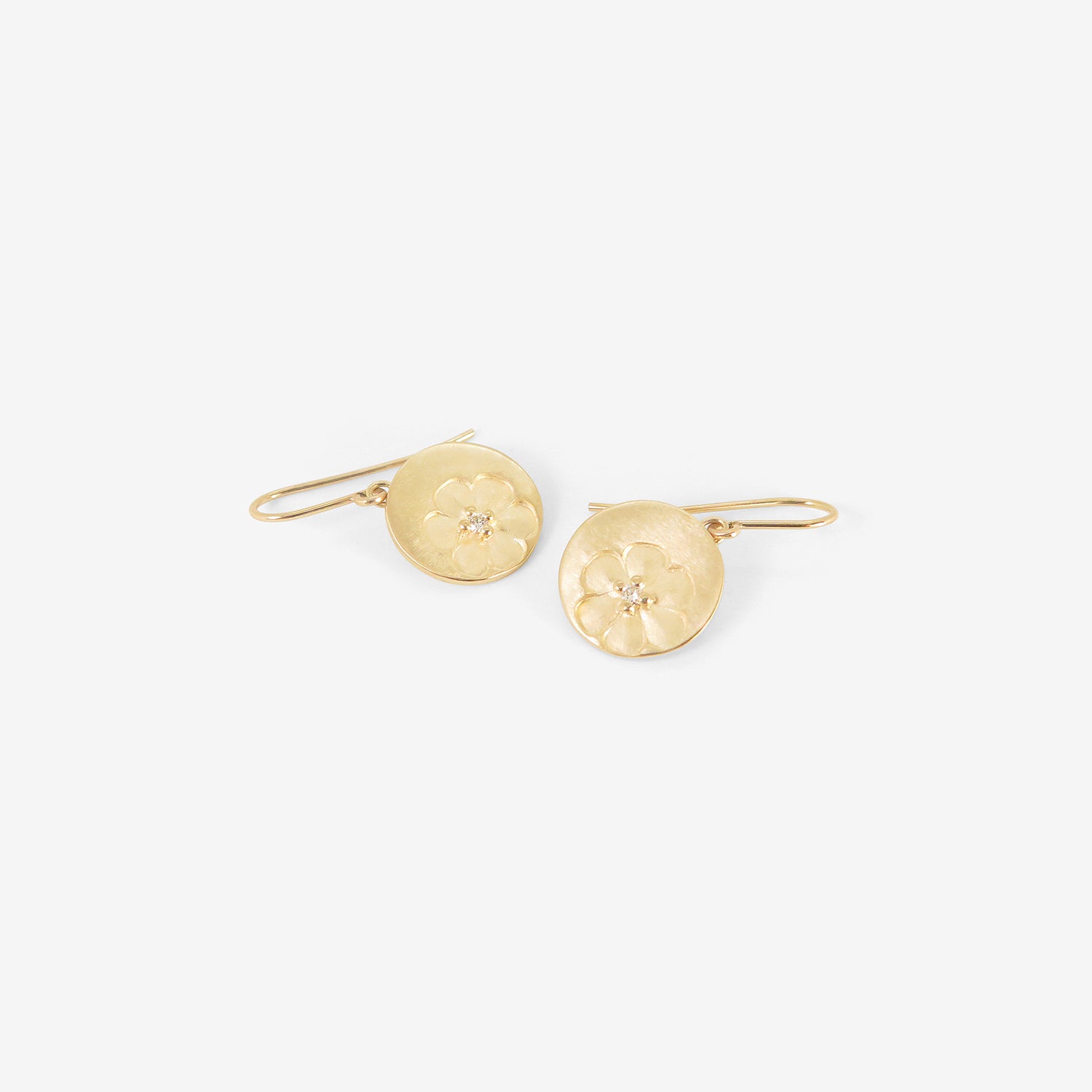 NICOLE LANDAW 14K FLOWER STAMP EARRINGS WITH DIAMONDS, .08CT