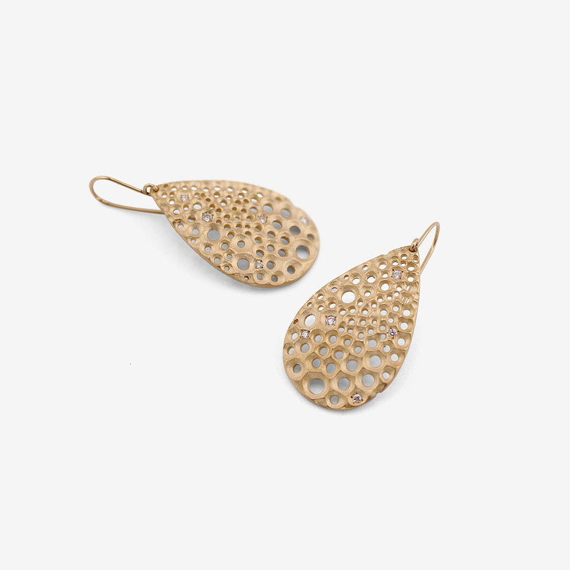 NICOLE LANDAW 14K FRENCH LACE TEARDROP EARRINGS WITH DIAMONDS, .11CT