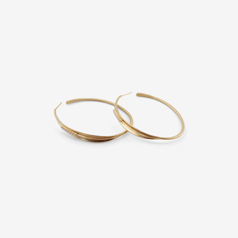 NICOLE LANDAW 14K & DIAMOND OVAL CATTAIL HOOPS ON POSTS, .20CT