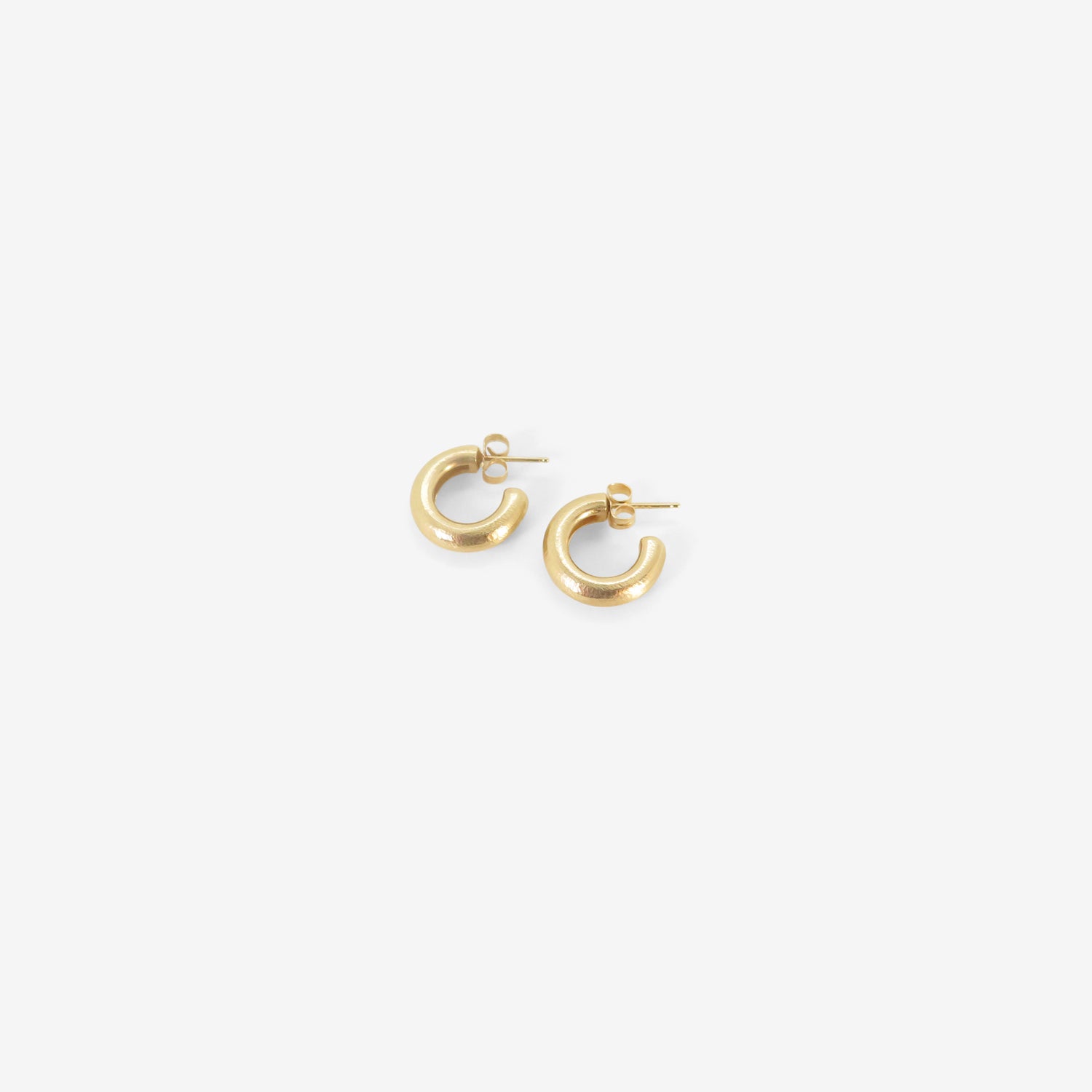 NICOLE LANDAW 14K SMALL STOUT HOOPS ON POSTS