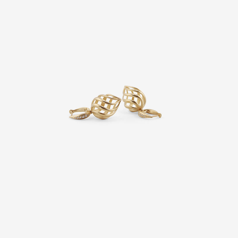 NICOLE LANDAW 14K & DIAMOND SPIRAL TWIST STRAWBERRY EARRINGS ON PAVÉ HUGGIE HOOPS, .15CT