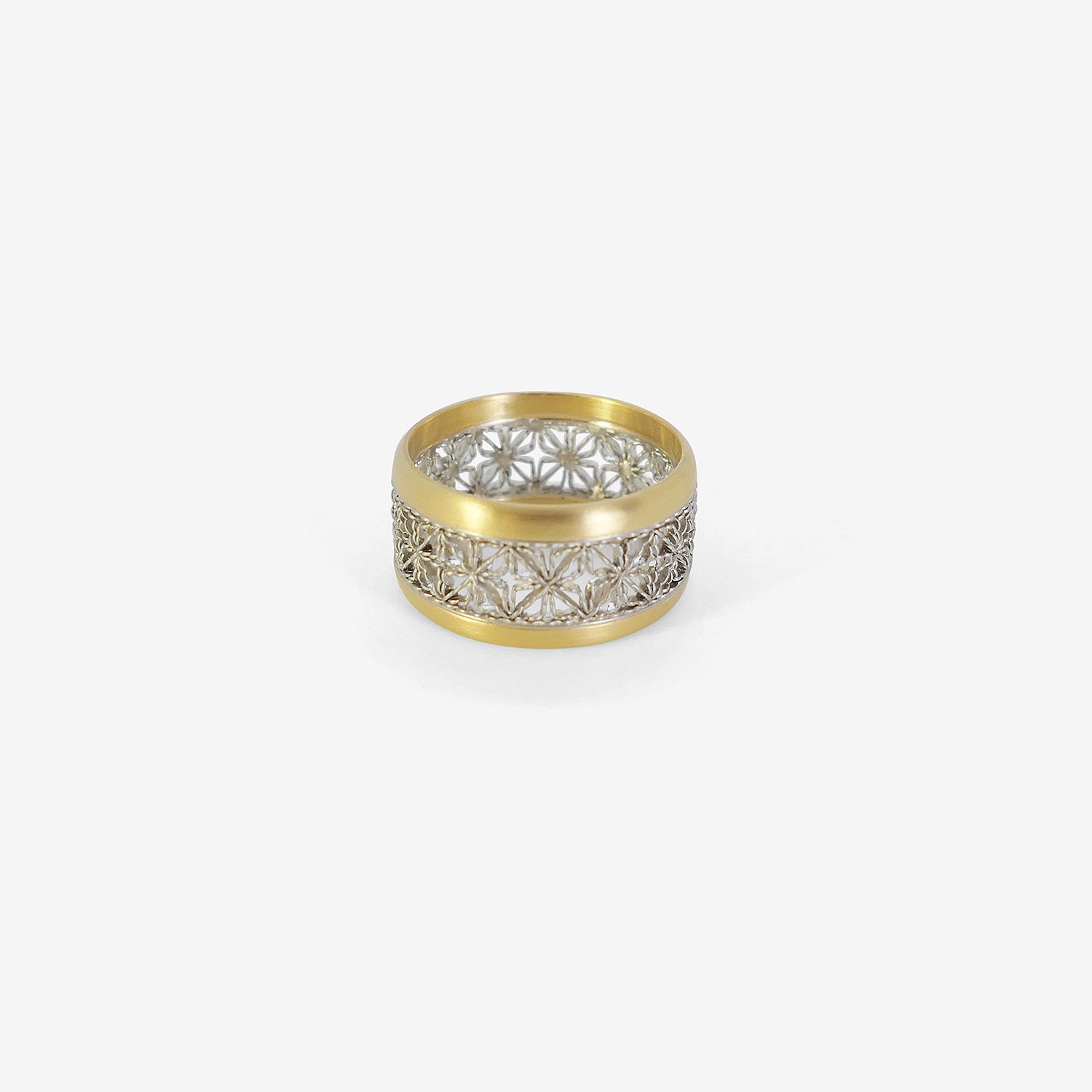 NIKOLLE RADI 18K & PLATINUM WIDE TESSELLATION BAND WITH SOFT EDGES