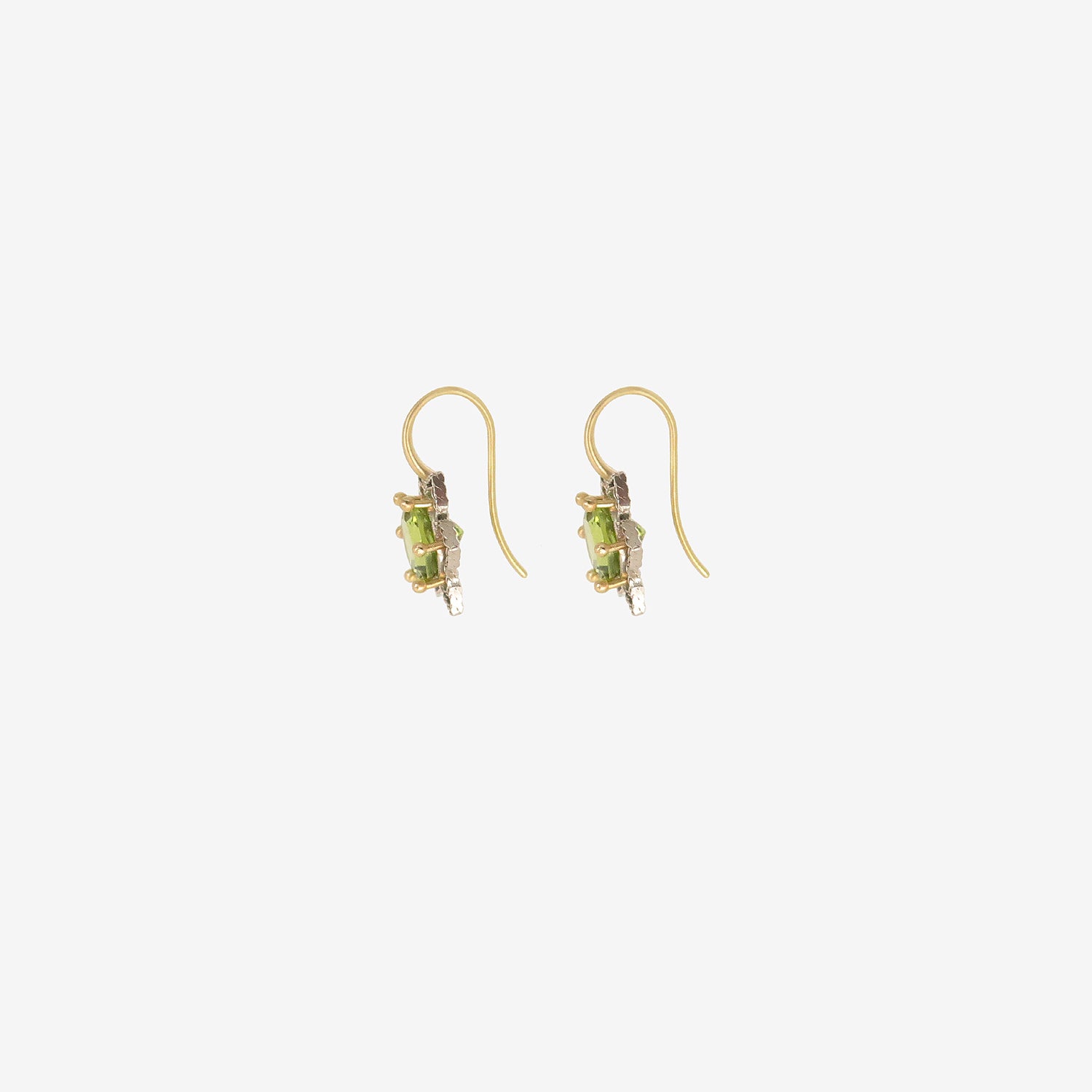 NIKOLLE RADI 18K & PLATINUM LACY FLOWER EARRINGS WITH ROUND PERIDOT