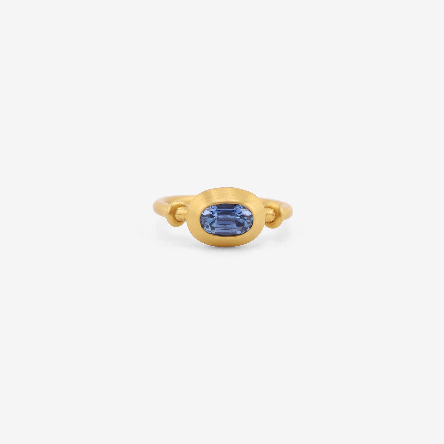 PROUNIS 22K & OVAL BLUE SAPPHIRE SMALL CAPSA RING