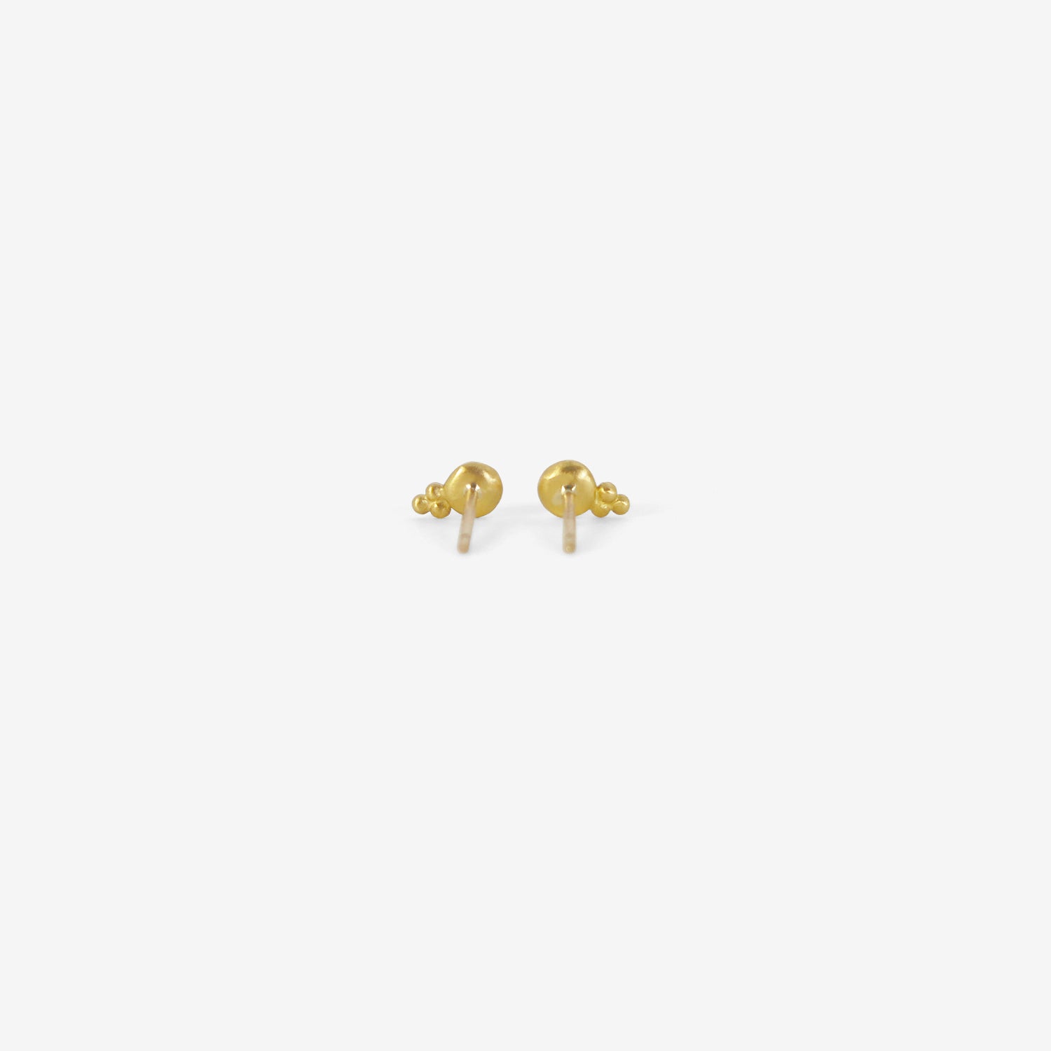 PROUNIS 22K SMALL LENTIL-SHAPED BULLA STUDS WITH DIAMONDS