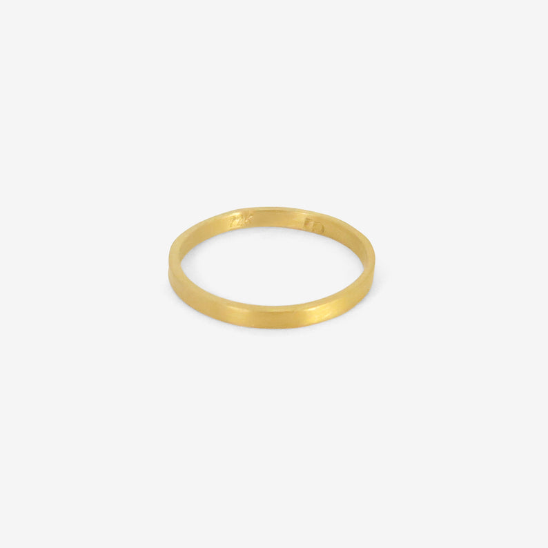 ROSANNE PUGLIESE 22K SIMPLE FLAT BAND