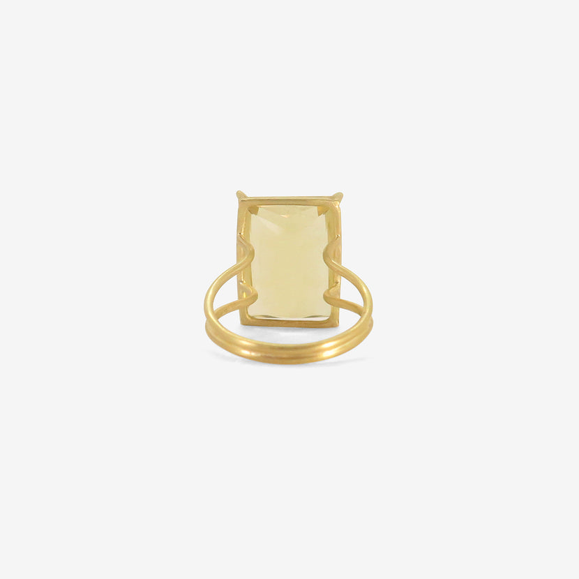 ROSANNE PUGLIESE 18K & LARGE RECTANGULAR CHAMPAGNE CITRINE RING, 11.5CT