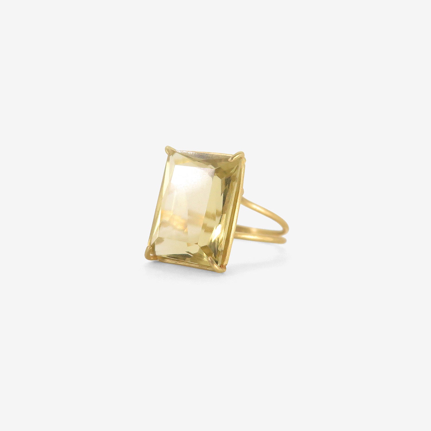 ROSANNE PUGLIESE 18K & LARGE RECTANGULAR CHAMPAGNE CITRINE RING, 11.5CT