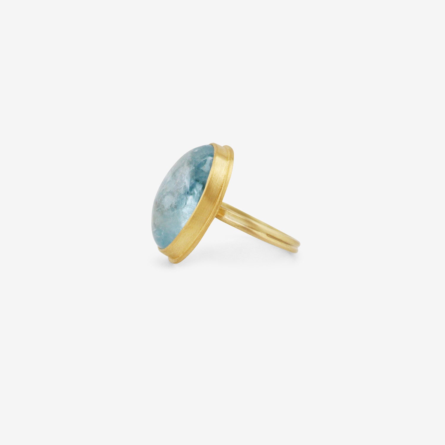 ROSANNE PUGLIESE 22K & OVAL CABOCHON AQUAMARINE RING, 13.5CT