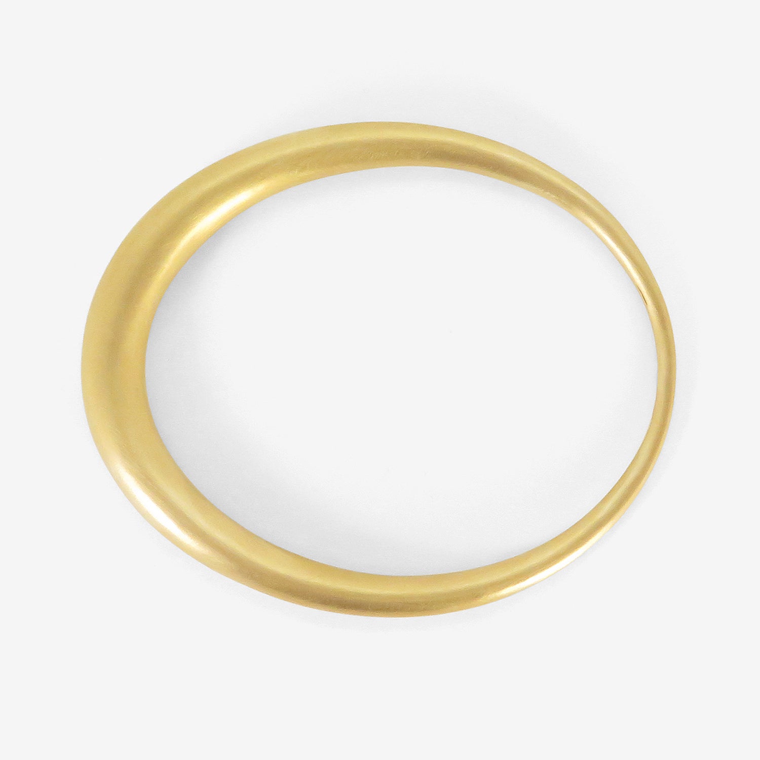 TED MUEHLING 18K OVAL BANGLE, SIZE 4