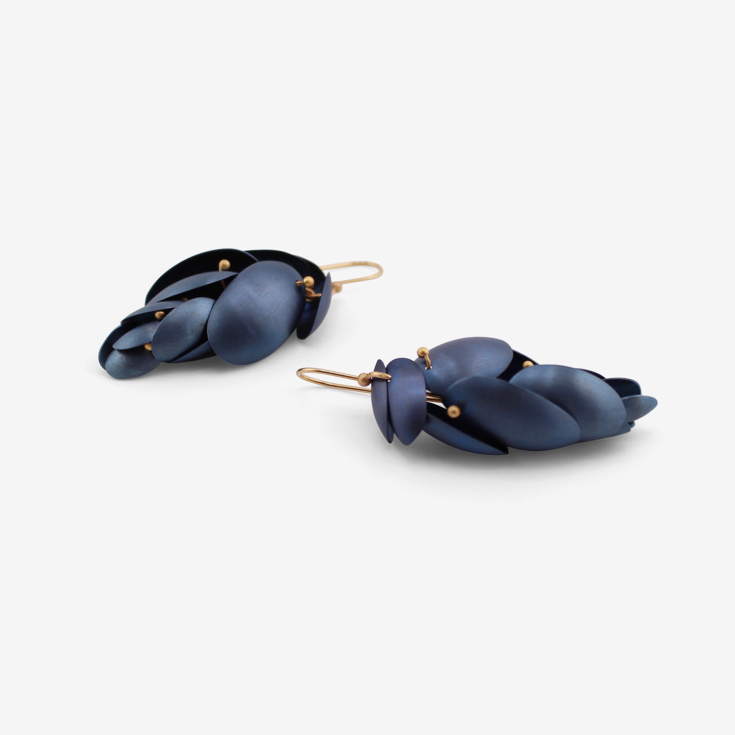 TED MUEHLING 14K & BLUE NIOBIUM SMALL ARTICULATED PINECONES