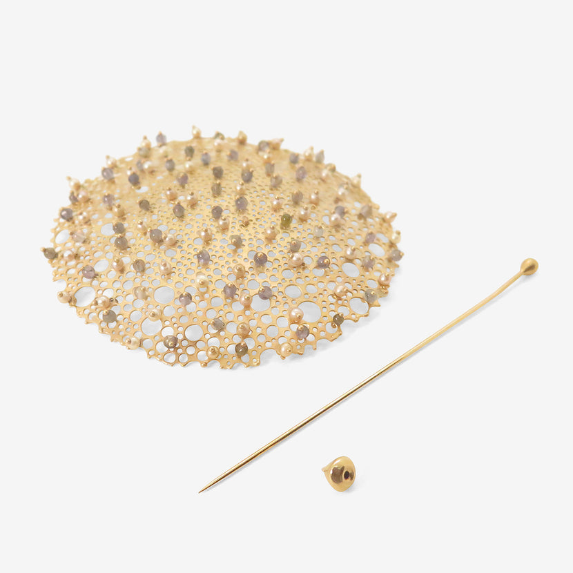 TED MUEHLING 14K LARGE QUEEN ANNE'S LACE PIN WITH PEARL & LABRADORITE