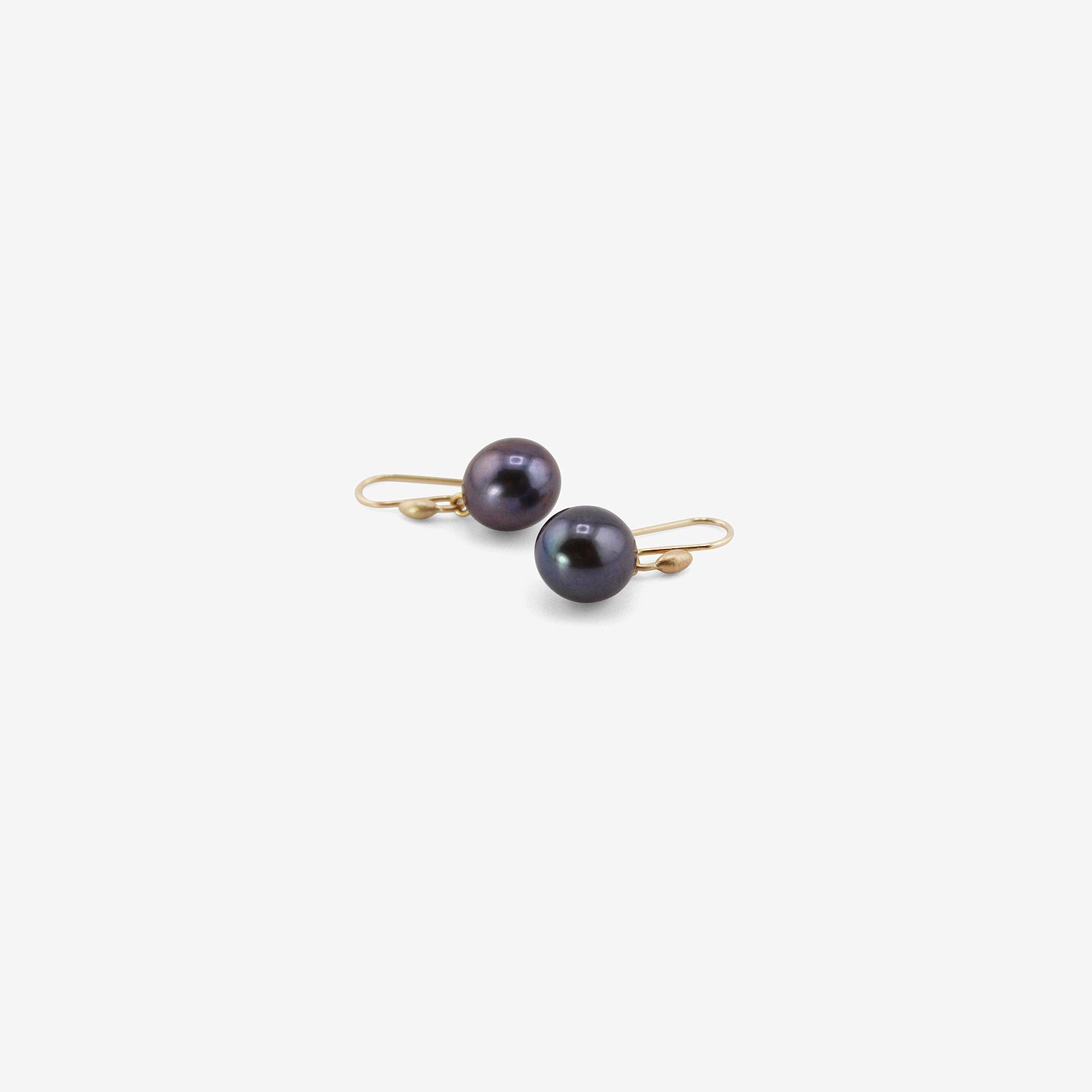 TED MUEHLING 14K & MEDIUM BLACK FRESHWATER PEARL EARRINGS