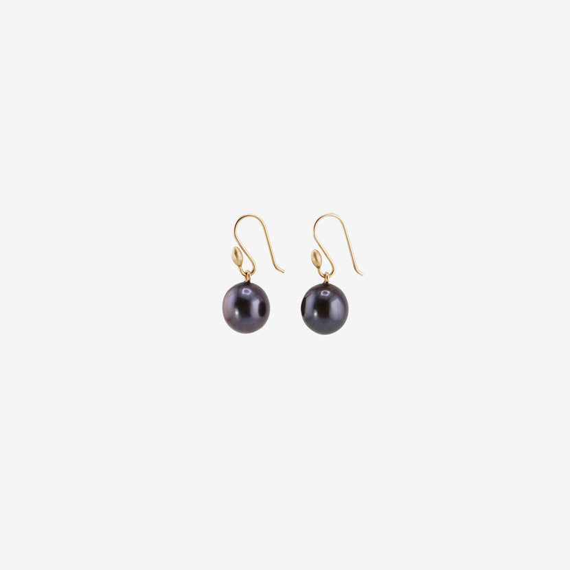 TED MUEHLING 14K & MEDIUM BLACK FRESHWATER PEARL EARRINGS
