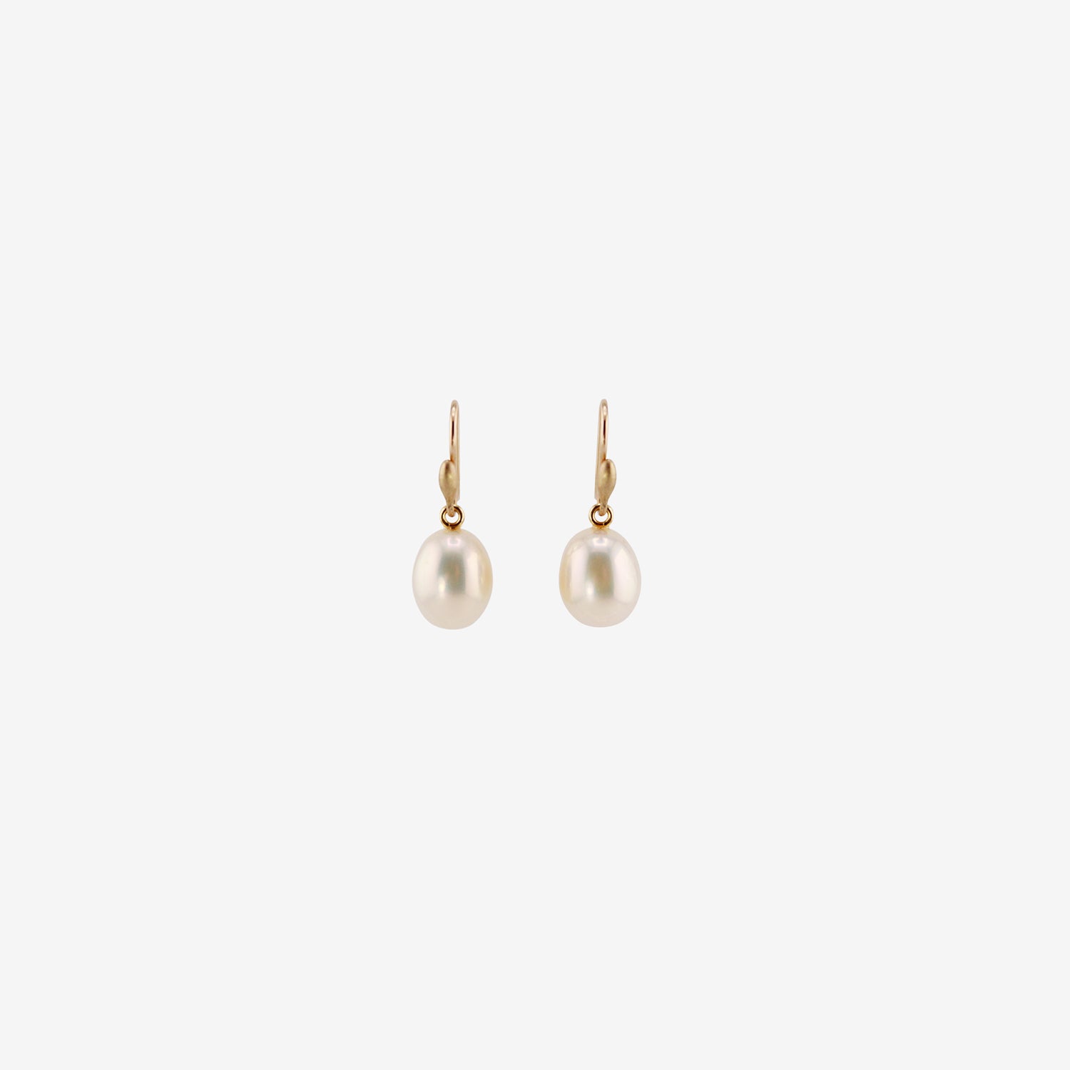 TED MUEHLING 14K & MEDIUM WHITE FRESHWATER PEARL EARRINGS