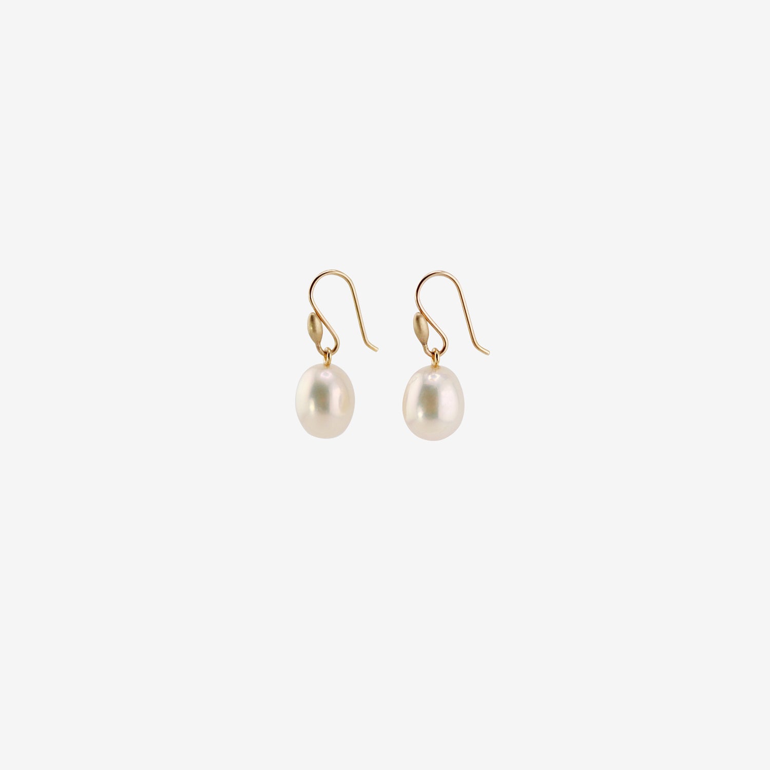 TED MUEHLING 14K & MEDIUM WHITE FRESHWATER PEARL EARRINGS
