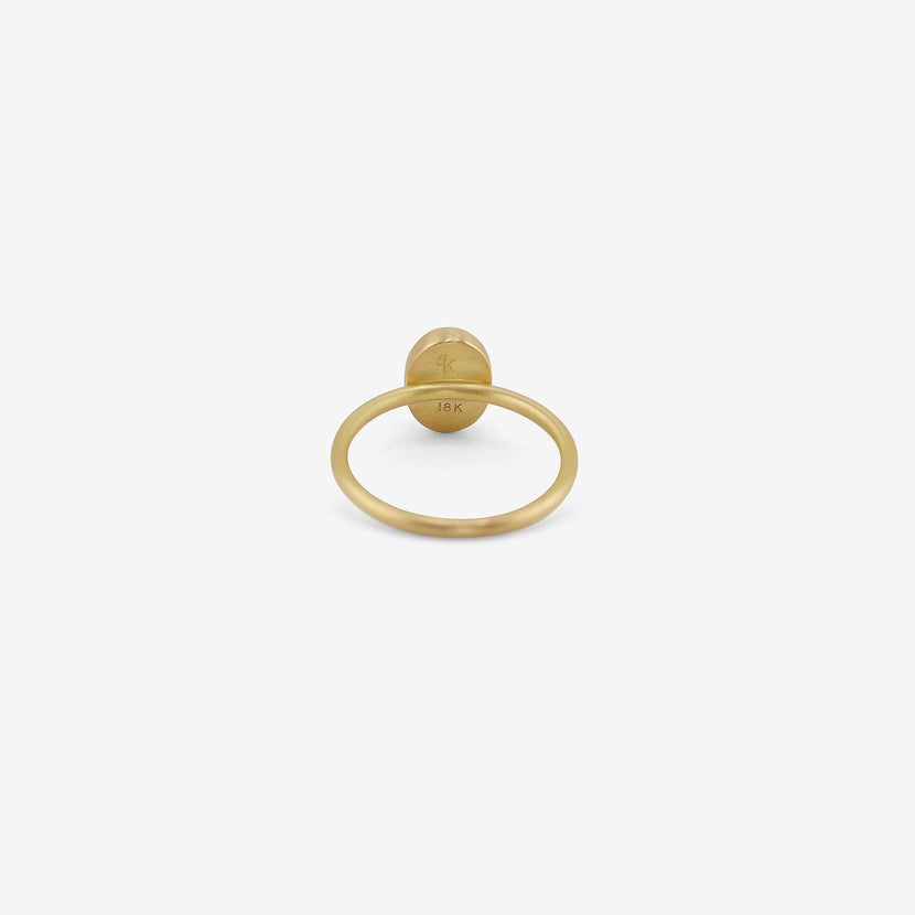 GABRIELLA KISS 18K & SMALL OVAL BROWN STAR SAPPHIRE RING