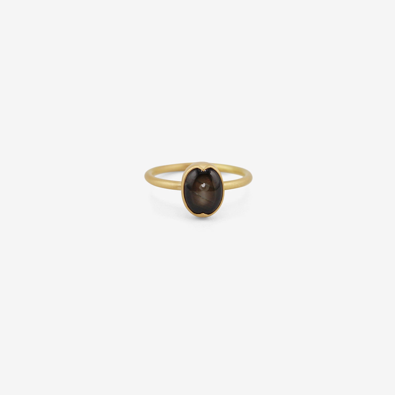 GABRIELLA KISS 18K & SMALL OVAL BROWN STAR SAPPHIRE RING