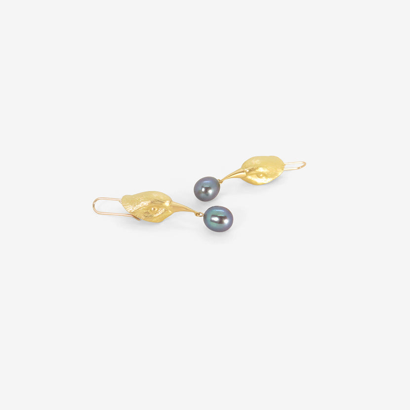 GABRIELLA KISS 18K BIRD HEAD EARRINGS WITH BLACK PEARL EGGS