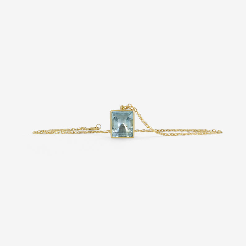 LOLA BROOKS 18K & AQUAMARINE CUBE PENDANT, 11.64CT