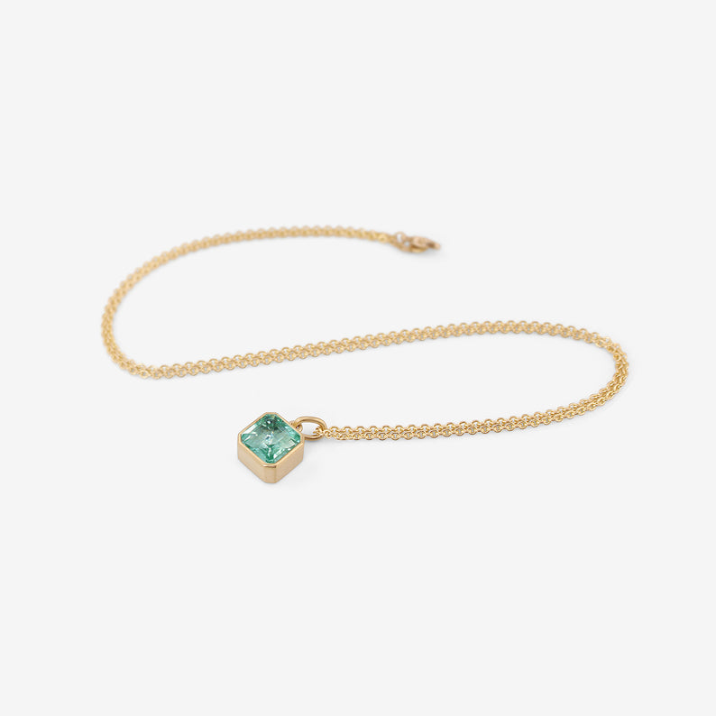 LOLA BROOKS 18K & SQUARE EMERALD-CUT COLOMBIAN EMERALD PENDANT, 2.62CT