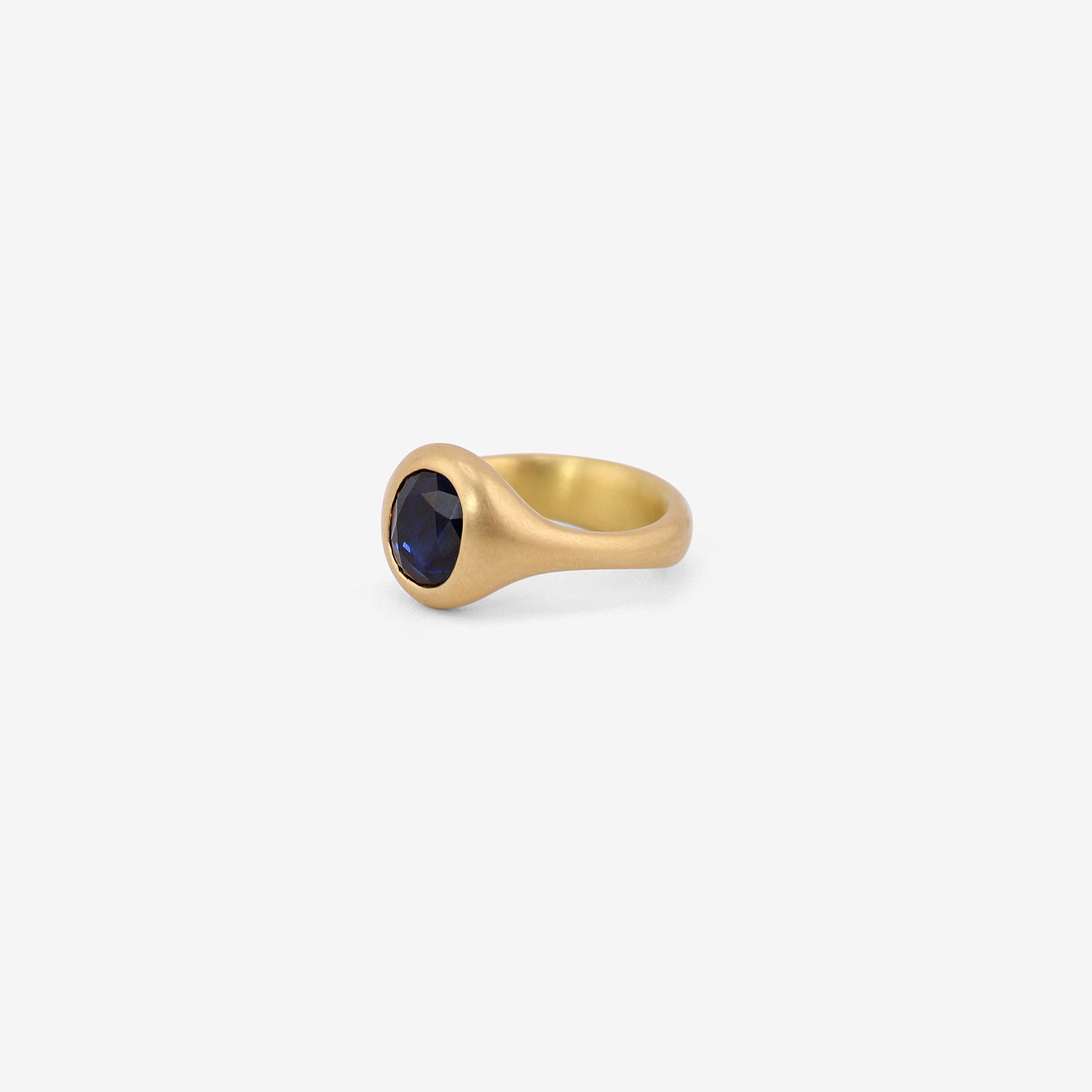 LOLA BROOKS 18K & OVAL BLUE SAPPHIRE CAST RING, 2.60CT