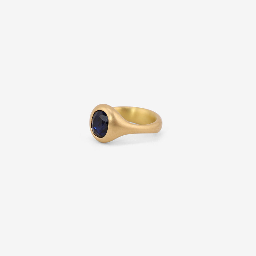 LOLA BROOKS 18K & OVAL BLUE SAPPHIRE CAST RING, 2.60CT