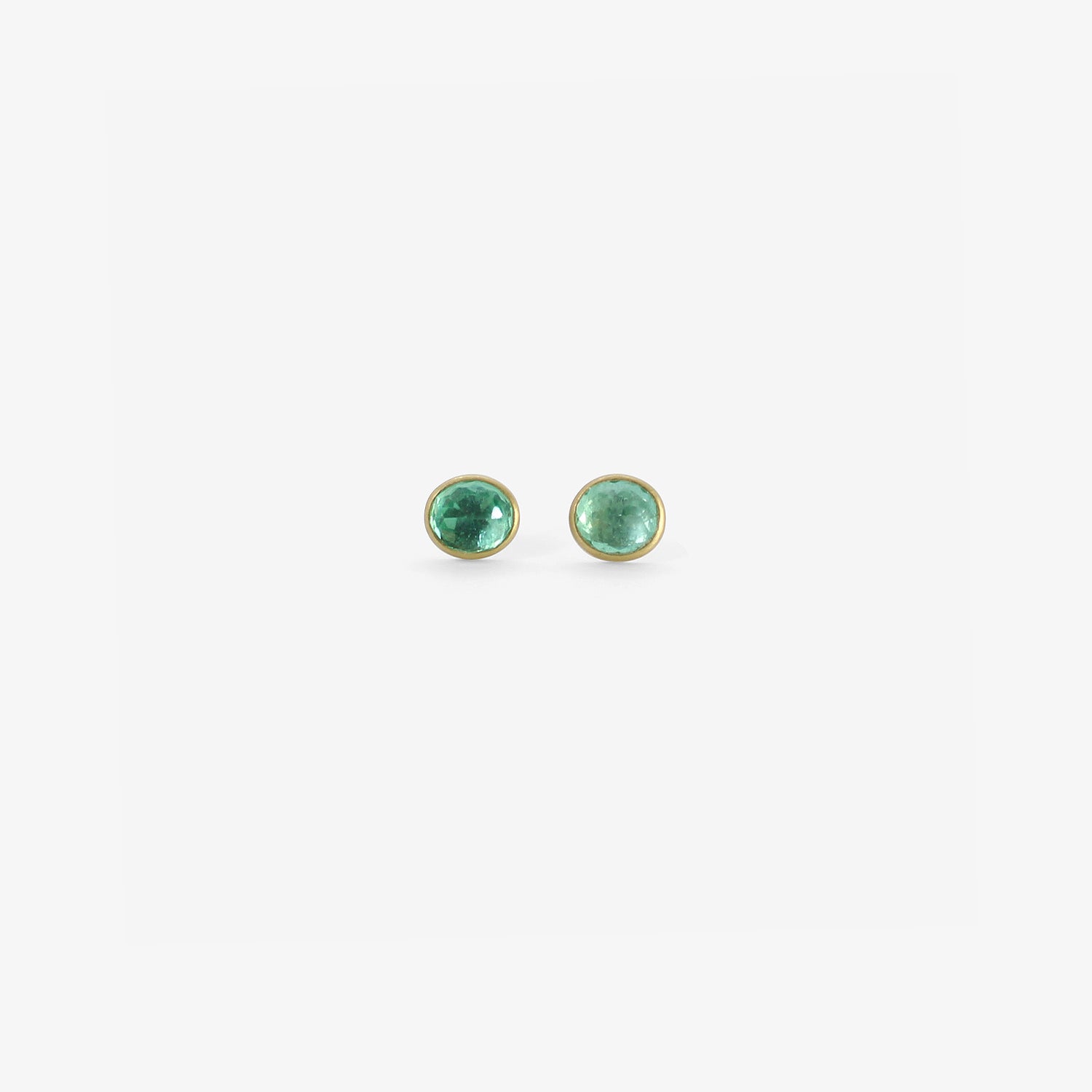 LOLA BROOKS 18K & OVAL MINTY BRAZILIAN EMERALD STUDS, .88CT