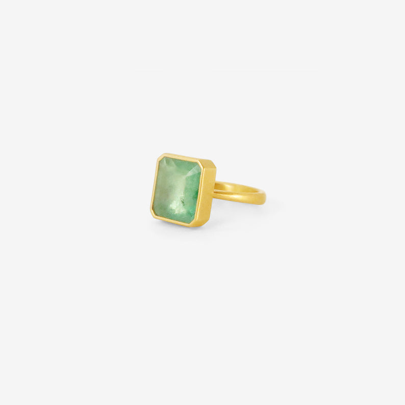 LOLA BROOKS 18K & EMERALD-CUT ZAMBIAN EMERALD RING, 4.68CT