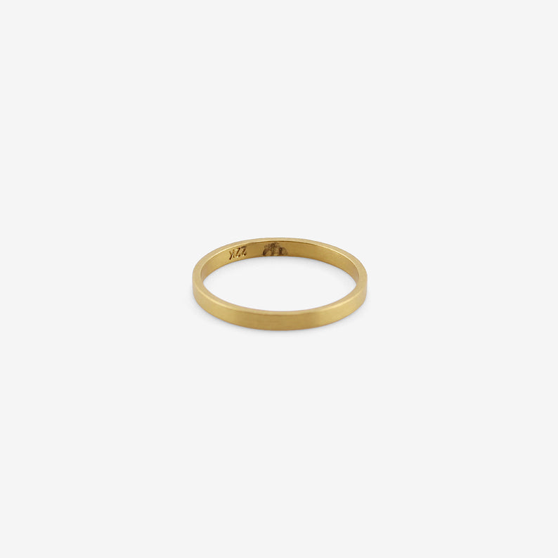 ROSANNE PUGLIESE 22K 2MM FLAT BAND