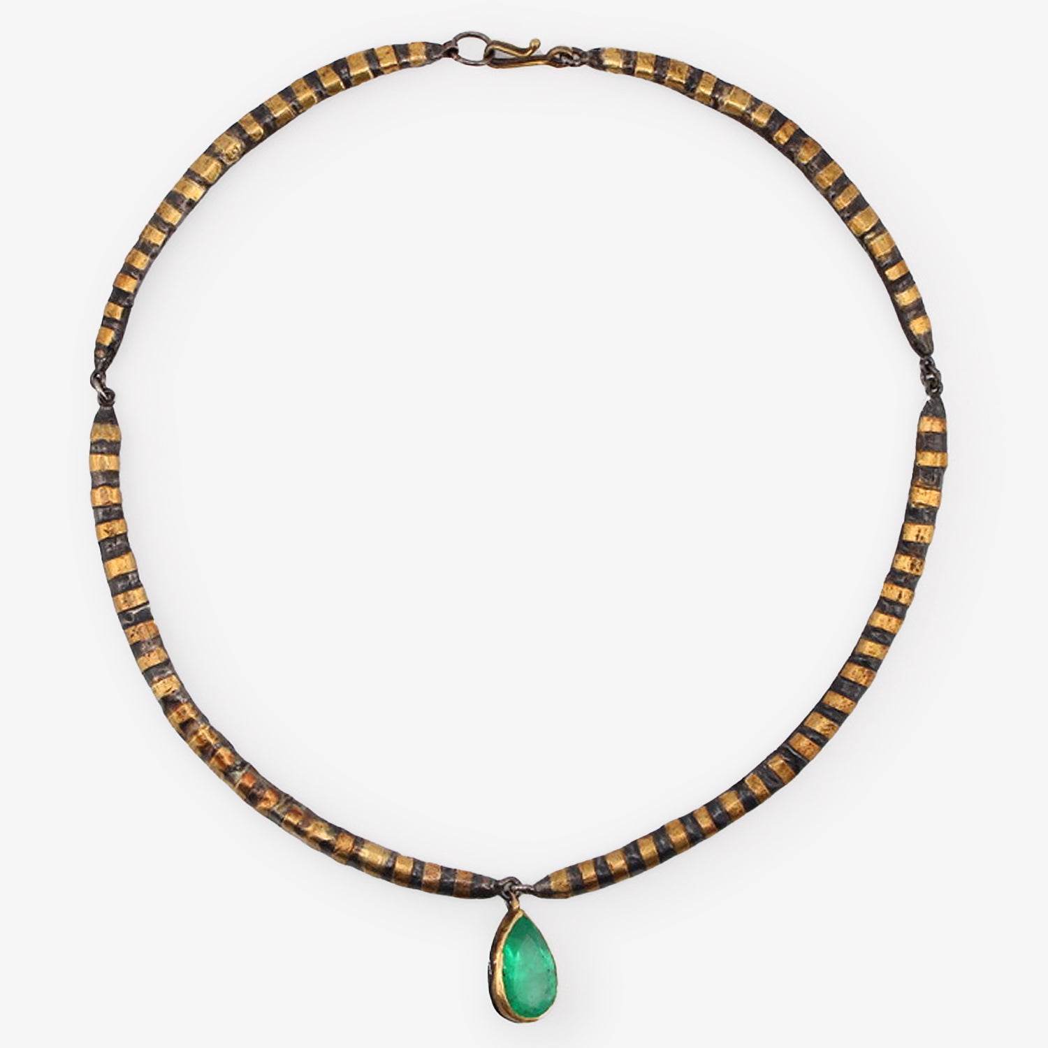 JUDY GEIB 22K & STERLING SILVER WIENER WERKSTATTE STRIPED CUFF NECKLACE WITH PEAR-SHAPED COLOMBIAN EMERALD, 7.88CT