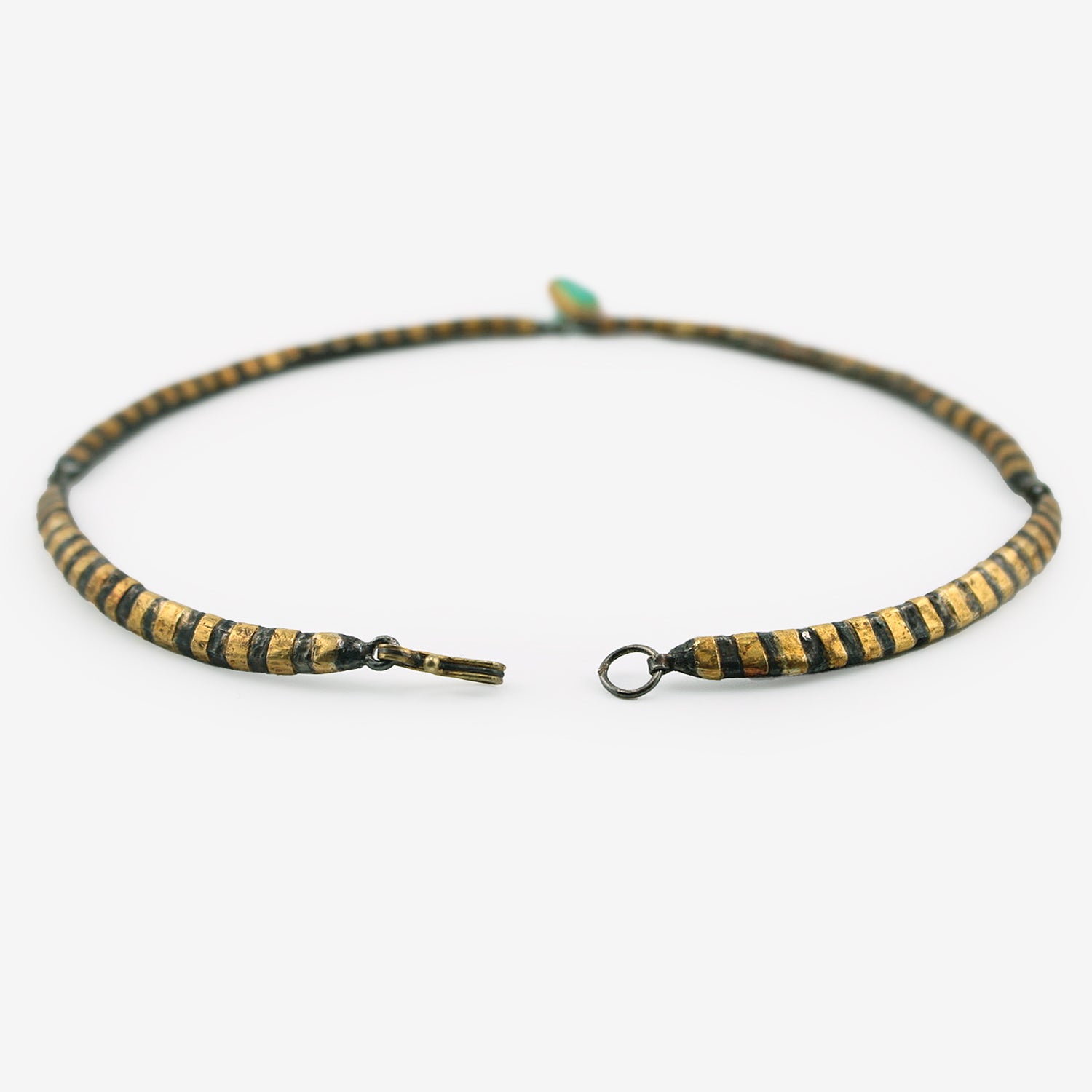 JUDY GEIB 22K & STERLING SILVER WIENER WERKSTATTE STRIPED CUFF NECKLACE WITH PEAR-SHAPED COLOMBIAN EMERALD, 7.88CT