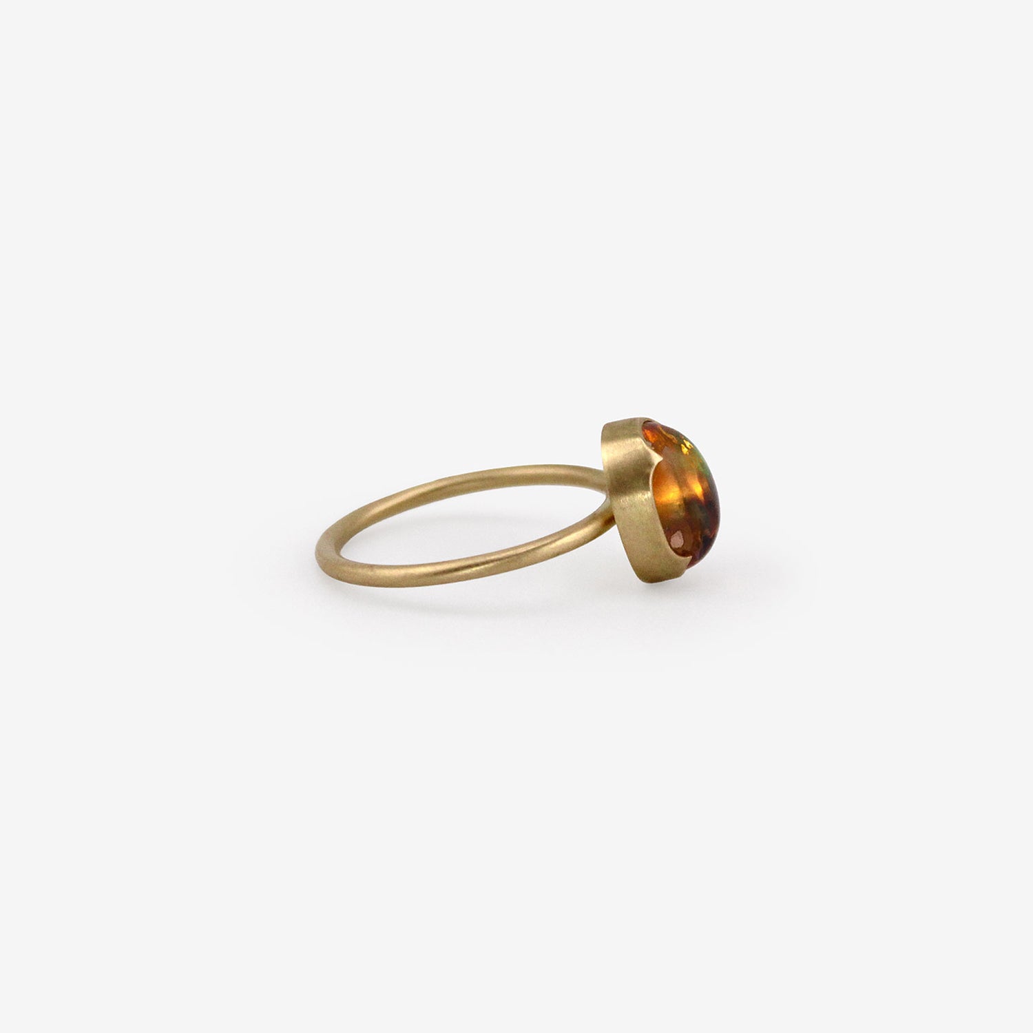 GABRIELLA KISS 18K & OVAL MEXICAN FIRE OPAL RING, 2.5CT